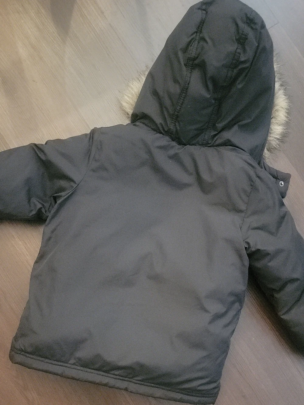 Old Navy Kids Black Puffer Jacket with Faux Fur-Trim Hood